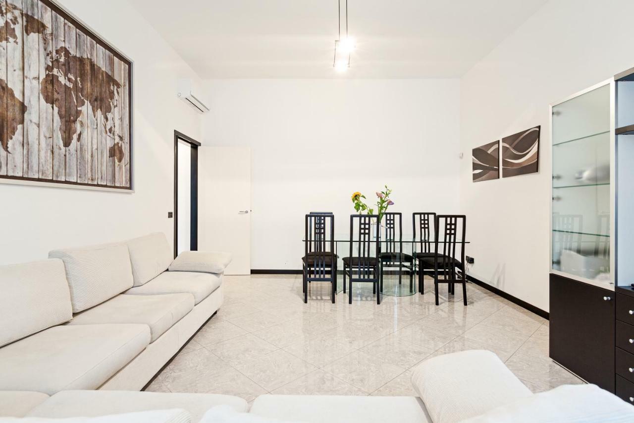 S. Maria Valle Central Roomy Flat Milano Eksteriør bilde