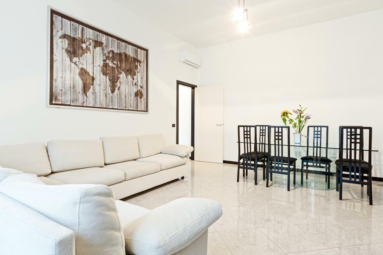 S. Maria Valle Central Roomy Flat Milano Eksteriør bilde